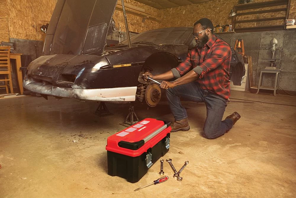 CRAFTSMAN Portable Tool Boxes PRO 26-in Red Plastic Lockable Tool Box 10 CRAFTSMAN Portable Tool Boxes PRO 26-in Red Plastic Lockable Tool Box - Image 10