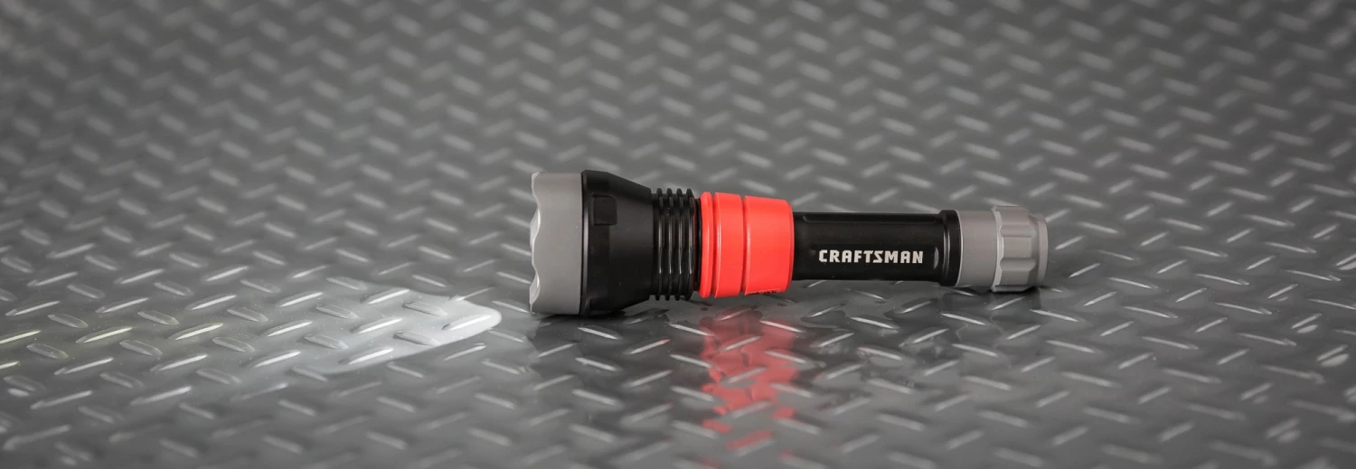 CRAFTSMAN Flashlights 500-Lumen LED Rechargeable Spotlight Flashlight (Battery Included) 3 CRAFTSMAN Flashlights 500-Lumen LED Rechargeable Spotlight Flashlight (Battery Included) - Image 3