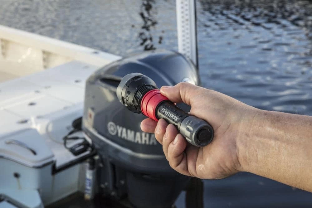 CRAFTSMAN Flashlights 500-Lumen LED Rechargeable Spotlight Flashlight (Battery Included) 8 CRAFTSMAN Flashlights 500-Lumen LED Rechargeable Spotlight Flashlight (Battery Included) - Image 8