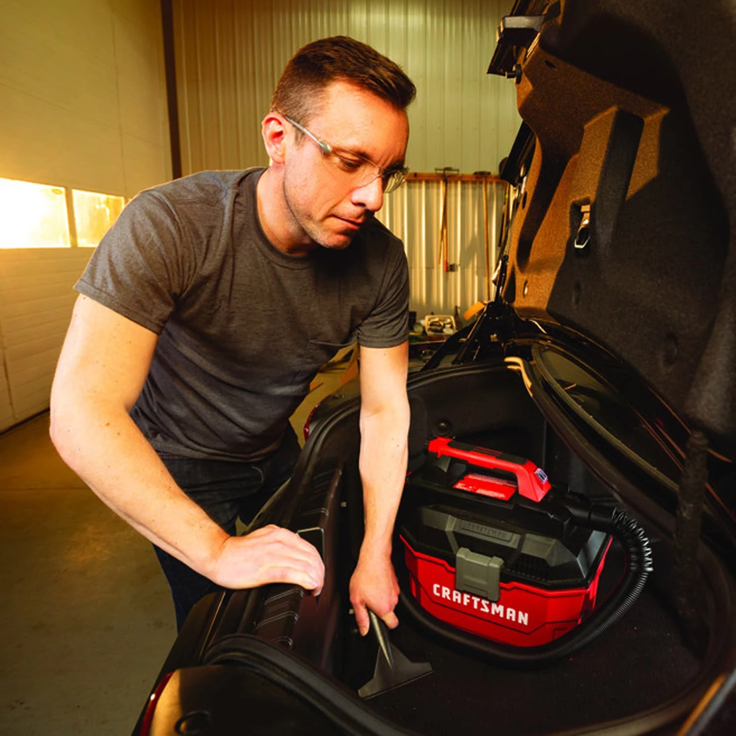 CRAFTSMAN Shop Vacuums V20 20-Volt Max 2-Gallon Cordless Portable Wet/Dry Shop Vacuum (Battery Not Included) 15 CRAFTSMAN Shop Vacuums V20 20-Volt Max 2-Gallon Cordless Portable Wet/Dry Shop Vacuum (Battery Not Included) - Image 15