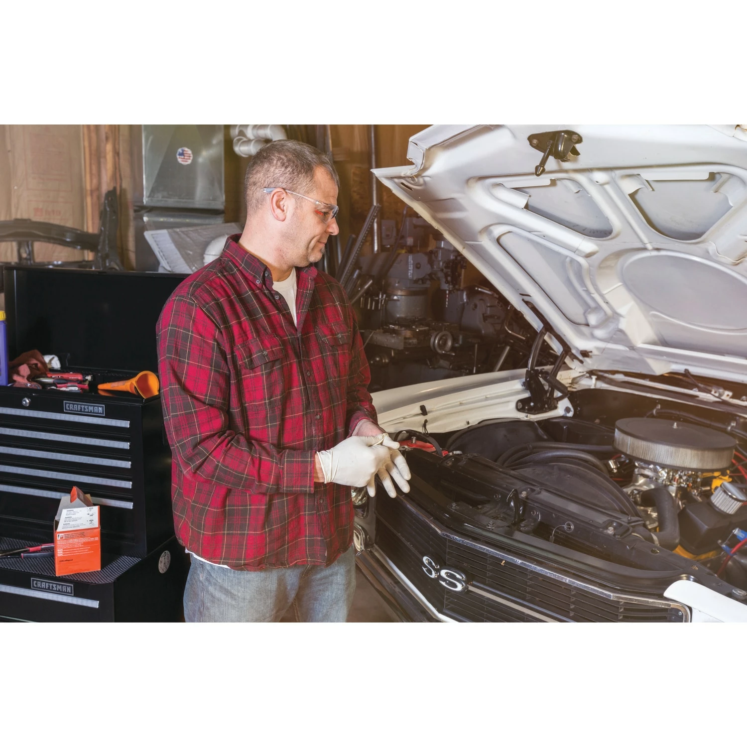 CRAFTSMAN Bottom Tool Cabinets 1000 Series 26.5-in W x 32.5-in H 4-Drawer Steel Rolling Tool Cabinet (Black) 13 CRAFTSMAN Bottom Tool Cabinets 1000 Series 26.5-in W x 32.5-in H 4-Drawer Steel Rolling Tool Cabinet (Black) - Image 13